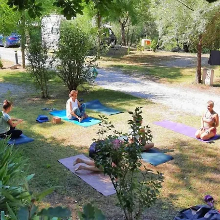 Mobil-home Avec Climatisation - 4 Pers. - Api-1-52-2946 Campsite *